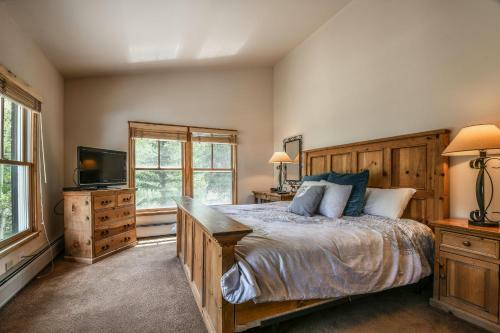 Jack Pine 8008