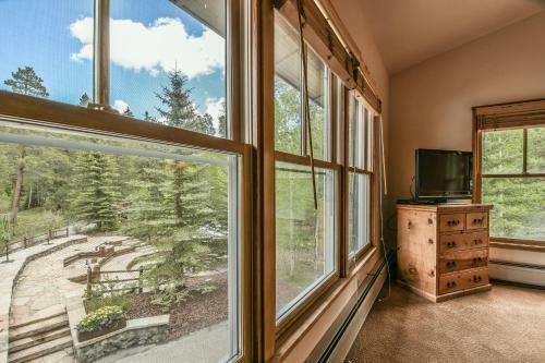 Jack Pine 8008