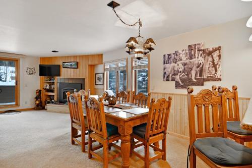 Ski Run Condominiums #108