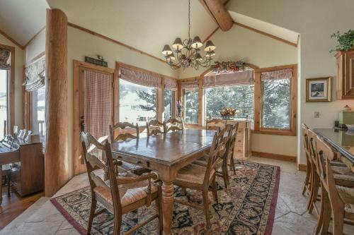 Elk View Lodge 1111