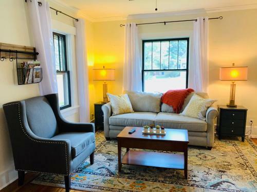 Cozy Bungalow In Downtown Loveland With Free Bikes!