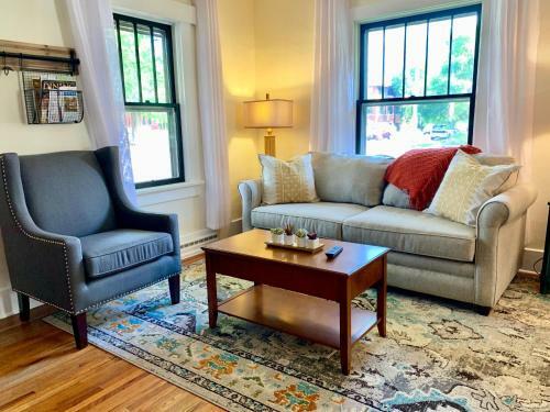 Cozy Bungalow In Downtown Loveland With Free Bikes!