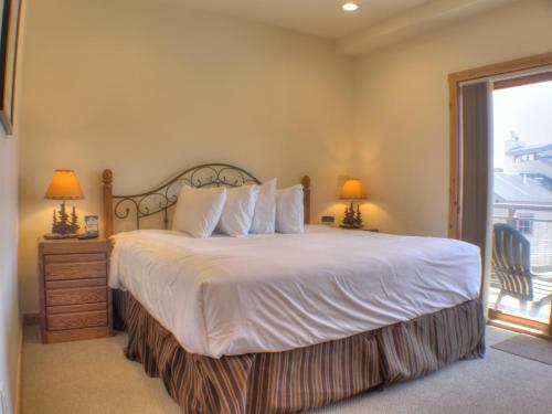 Crested Mtn North #l1 (Condos And Townhomes)