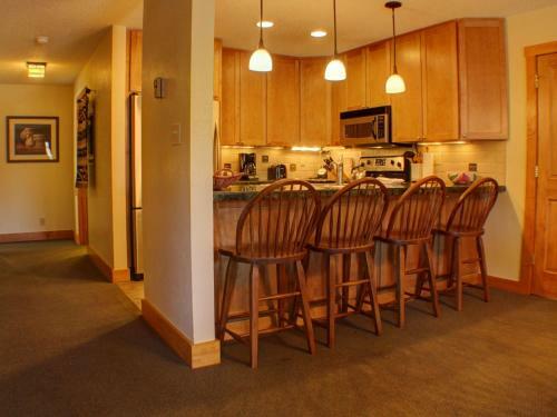Evergreen #7 (Condos And Townhomes)