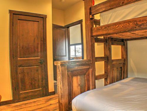 Crested Mtn North L9 (Condos And Townhomes)