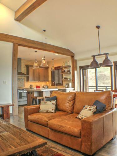 Crested Mtn North L9 (Condos And Townhomes)
