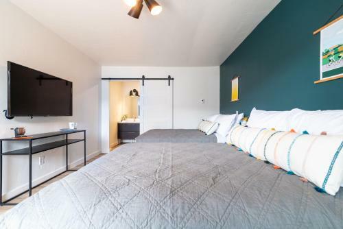 Spoke And Vine Motel