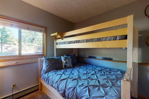 Timber Ridge Retreat