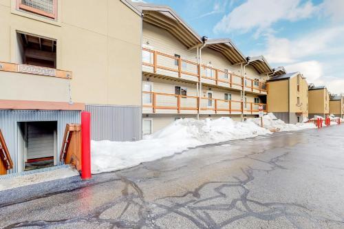 2 Bed 1 Bath Apartment In Wildernest, Co