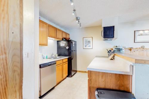 2 Bed 1 Bath Apartment In Wildernest, Co