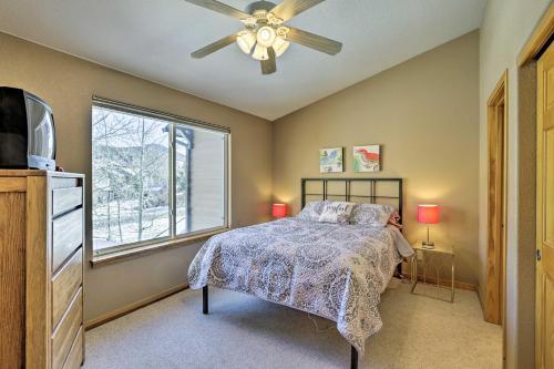 Modern Silverthorne Townhome With Hot Tub And Mtn Views
