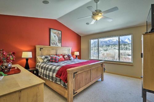 Modern Silverthorne Townhome With Hot Tub And Mtn Views