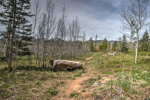 Luxury Silverthorne Home - 3 Decks, Mountain Views