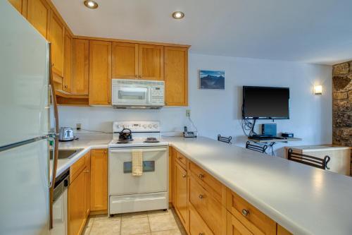 1 Bath Studio Apartment In Snowmass Village