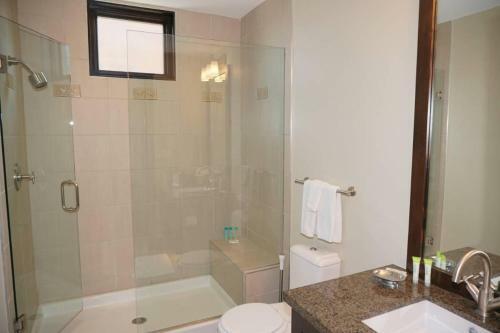 Apartamento 120 Carriage Way (203057-9008) Condo