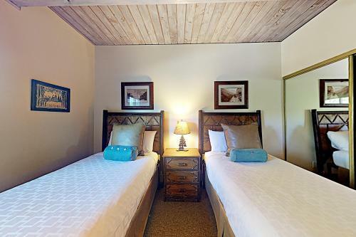 Timberline Condominiums 2 Bedroom Unit A2a