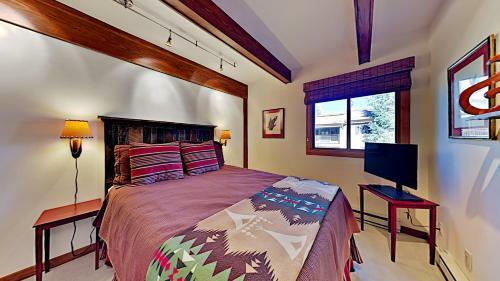 Timberline Condominiums 2 Bedroom Unit C1d