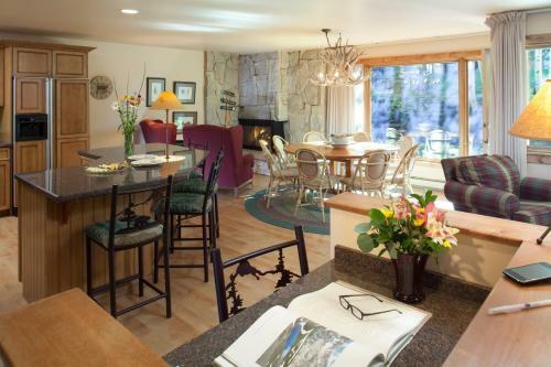 Hotel Shadowbrook, A Destination By Hyatt Residence