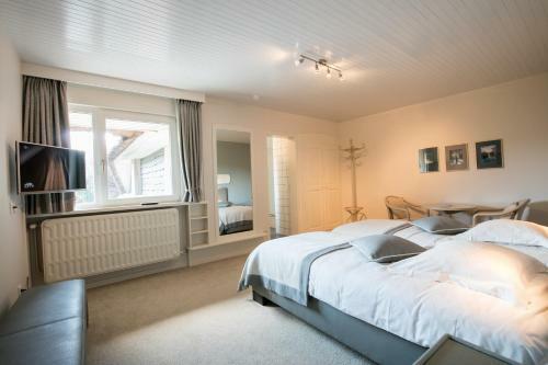 Hotel La Chaumi�re Du Lac