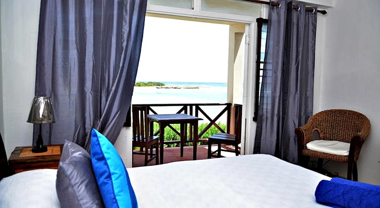 Ocean Spray Beach Apartments