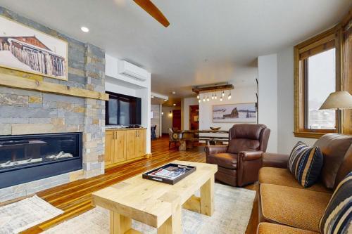 Torian Plum Creekside II