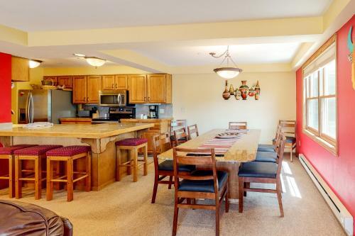 Torian Plum Plaza 401