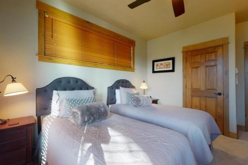 Eagle Ridge Lodge II