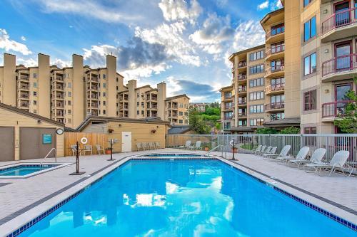 Torian Plum Plaza 507