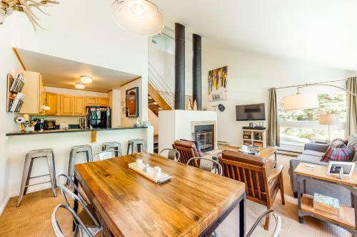 Perfect Pitkin Creek Condo