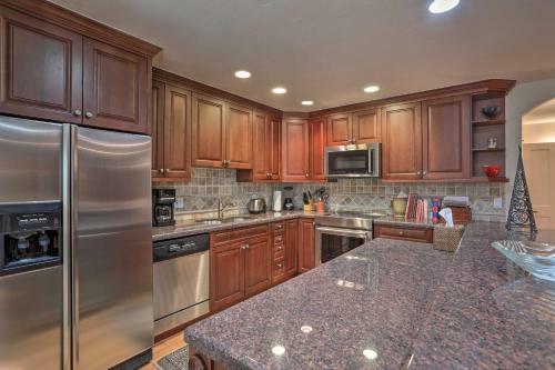 Apartamento Updated Condo Walk To Vail Village And Ski Shuttle!