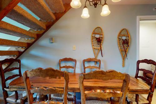 Lion Square Lodge South 576