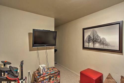 Cozy Vail Townhome With Views Near Shuttle Stop!