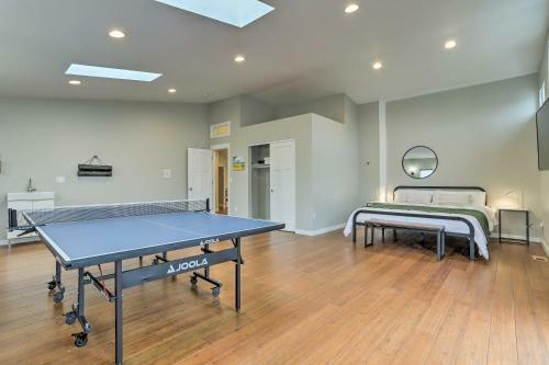 Apartamento Parkside Getaway With Fire Pit By Windsor Lake!