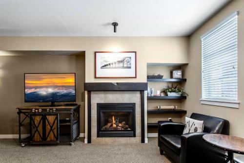 Ski In - Ski Out Modern Condo