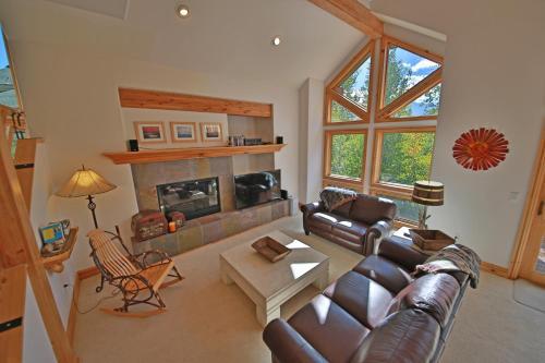 Timber Lake Way 491