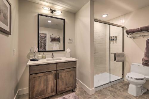 Condo With View, 1 Block To Main St, 4 Mi To Ski