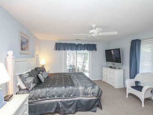 Sea Colony - 53060 Lakeshore