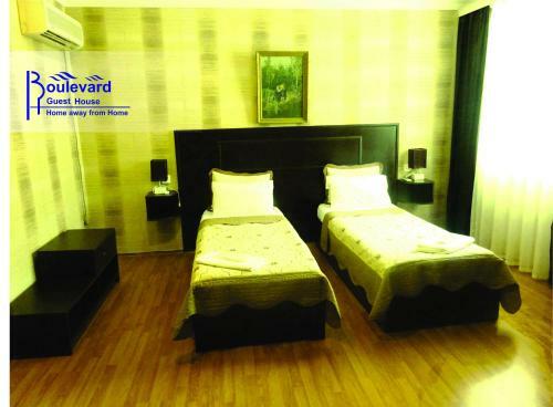Hostal Boulevard Guest House