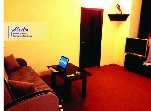 Hostal Boulevard Guest House
