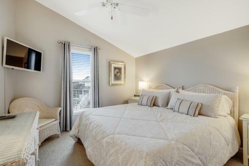 Sea Colony Whispering Pines III