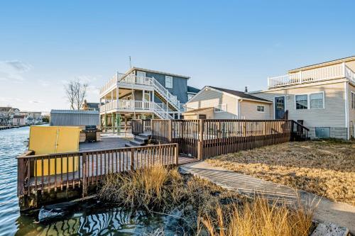 10 W Bayard Street