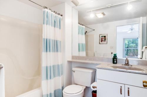Sea Colony - 18002 Lakeview
