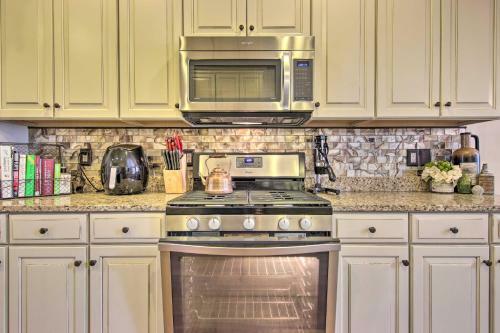 Luxe Townhome With Patio, Bus To Bethany Beach