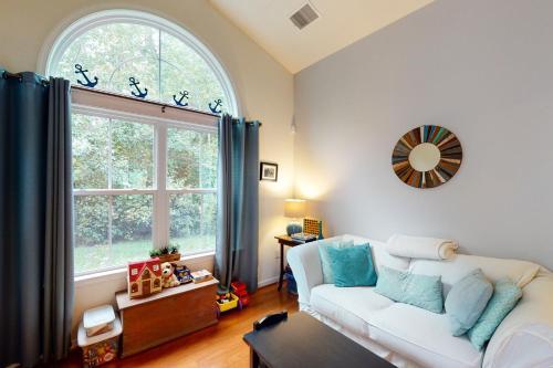 Forest Landing - 37114 Fairway