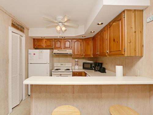 Mallard Lakes - 75 Mockingbird