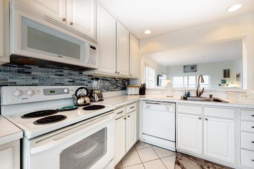 Bethany Bay - 4305 Pettinaro