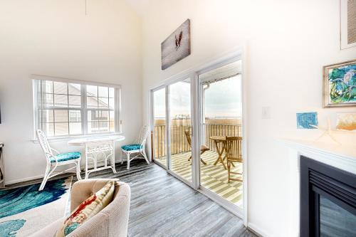 Bethany Bay - 4305 Pettinaro