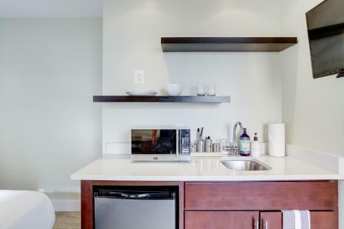 Hotel Sojourn At Dupont Place