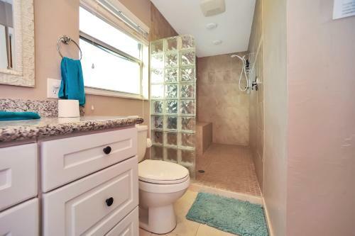 Apollo Beach Home With Pool, Room To Entertain, Pet Friendly! Home