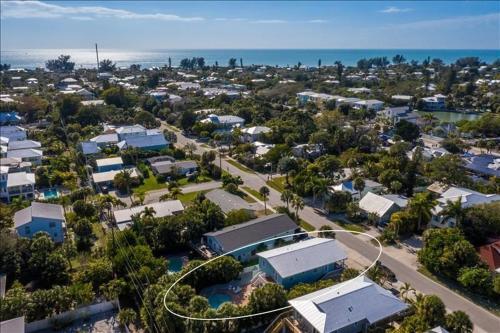 Anna Maria Island Breeze Home